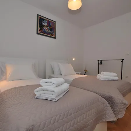 La Marsa Apartment *